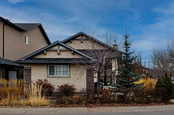 3 Tuscany Vista RD Northwest, Calgary, AB T3L 2Z8