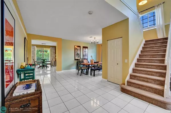 Weston, FL 33327,817 Crestview Cir