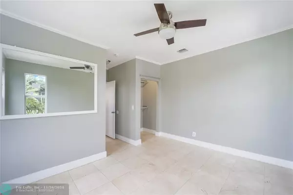 Miami Beach, FL 33139,1320 Drexel Ave  #300