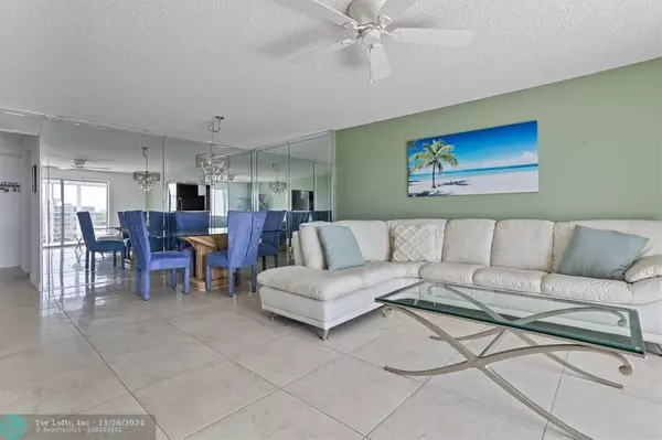 Dania Beach, FL 33004,401 SE 3rd St  #608