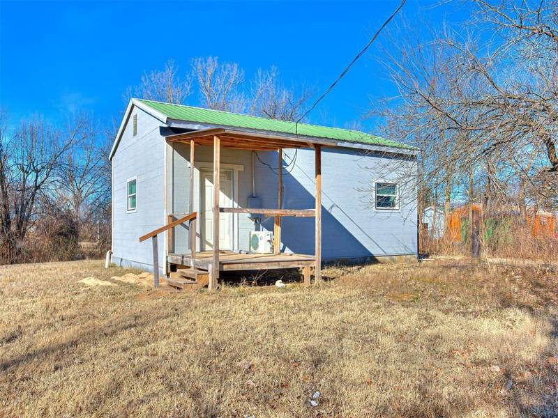 333033 E 1065, Mcloud, OK 74851