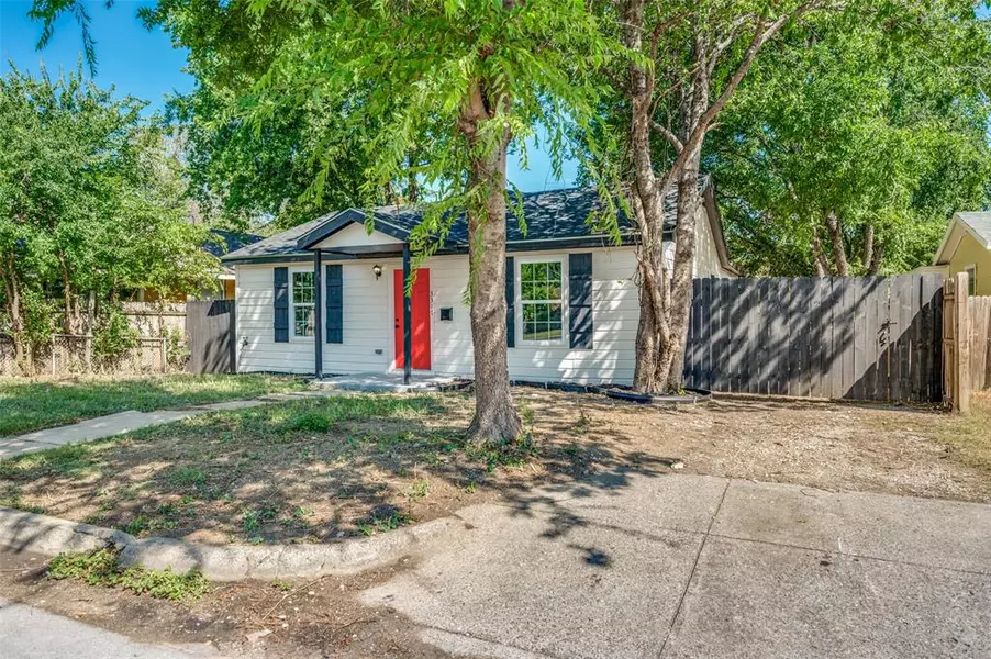 3317 Littlejohn Avenue, Fort Worth, TX 76105