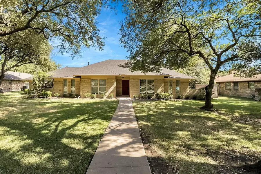 216 Harris Drive, Sunnyvale, TX 75182