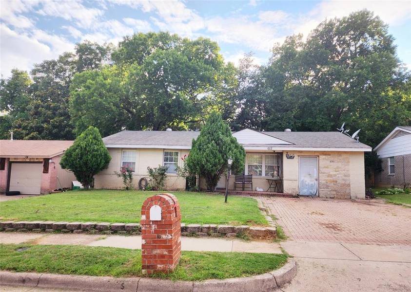 612 Susan Drive, Arlington, TX 76010