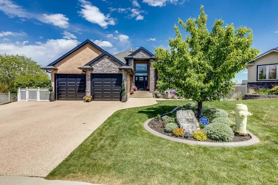 12 Liberty PL, Sylvan Lake, AB T4S 1T1