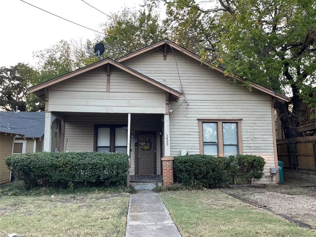 Denton, TX 76201,1433 N Locust Street