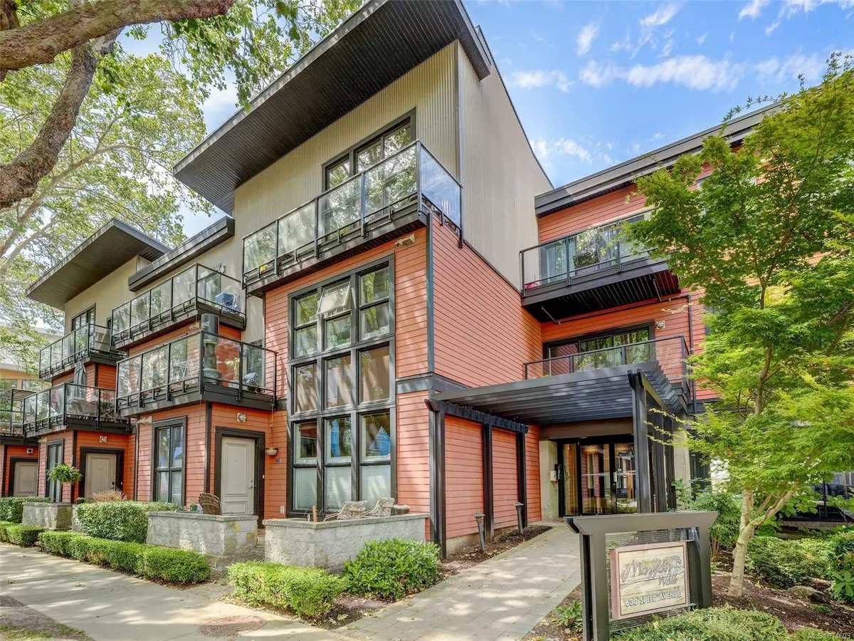 Victoria, BC V8Z 1A4,630 Speed Ave #307