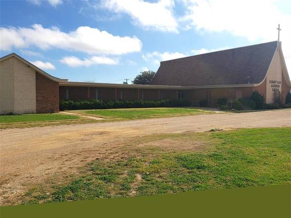 923 Main Street, Roscoe, TX 79545