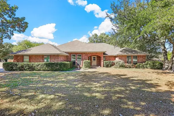 917 Trinity Court, Willow Park, TX 76087