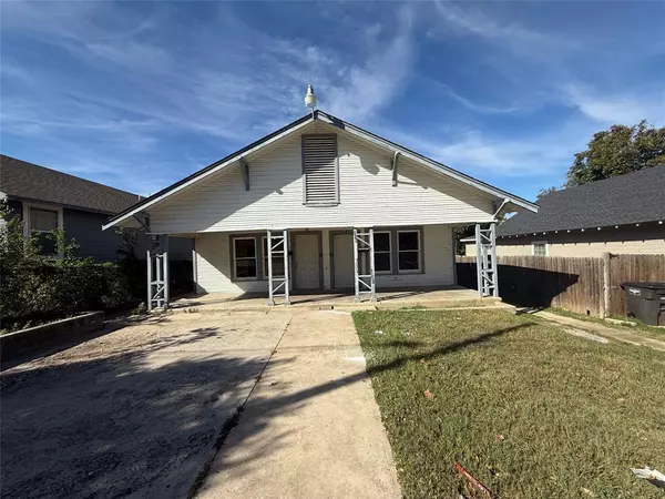 818 NW 16th Street, Fort Worth, TX 76164