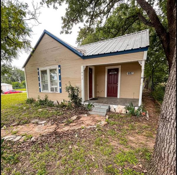 402 S Reagan Street, Hamilton, TX 76531