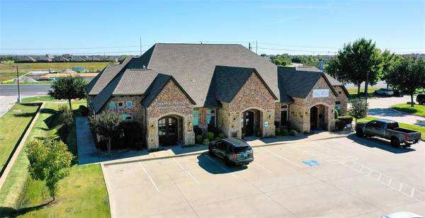 1795 N HWY 77 #104, Waxahachie, TX 75165