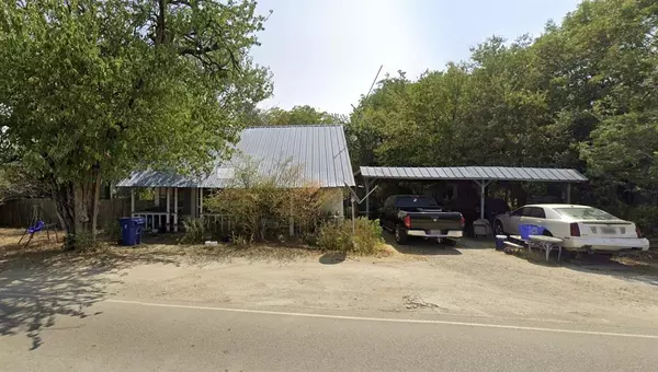 231 S Colorado Street, Whitney, TX 76692