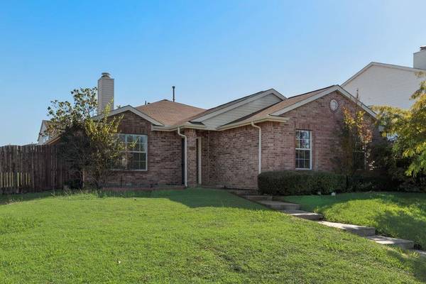 2034 Diamond Ridge Drive, Carrollton, TX 75010