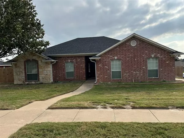 11325 Meadows Drive, Flint, TX 75762