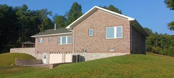 Independence, VA 24348,907 REDD DR