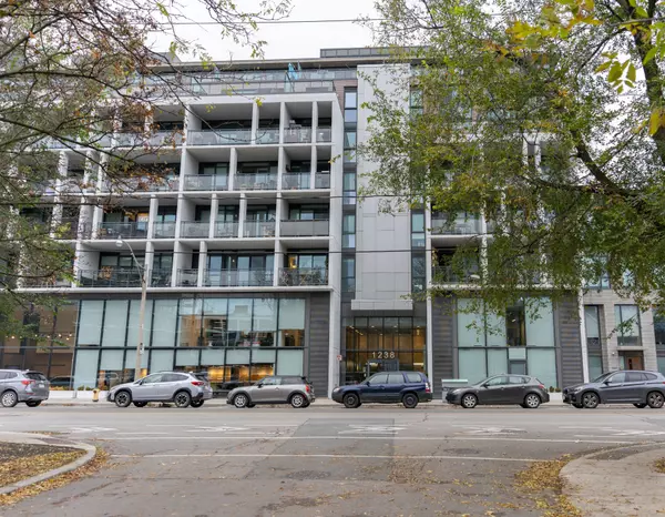 1238 Dundas ST E #310, Toronto E01, ON M4M 0C6