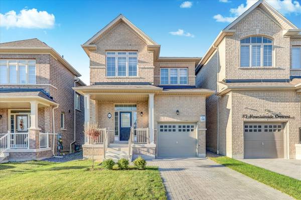 81 Mountainside CRES, Whitby, ON L1R 0P4