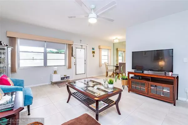 Deerfield Beach, FL 33442,458 Tilford U  #458