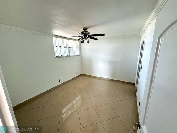 Fort Lauderdale, FL 33308,4800 Bayview Dr  #406