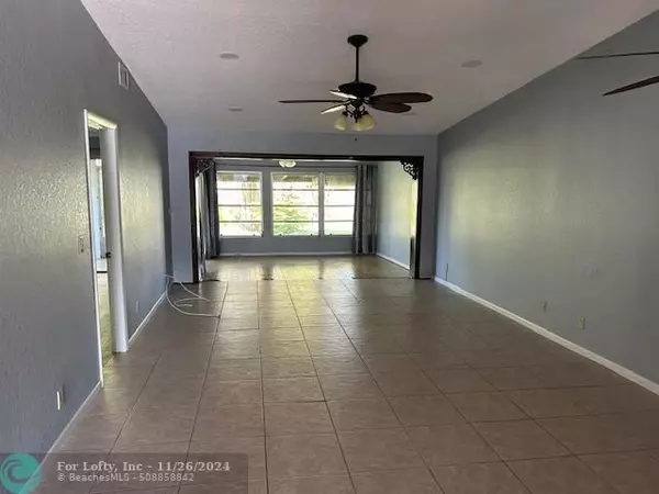 Lake Worth, FL 33467,4485 Lucerne Villas Ln