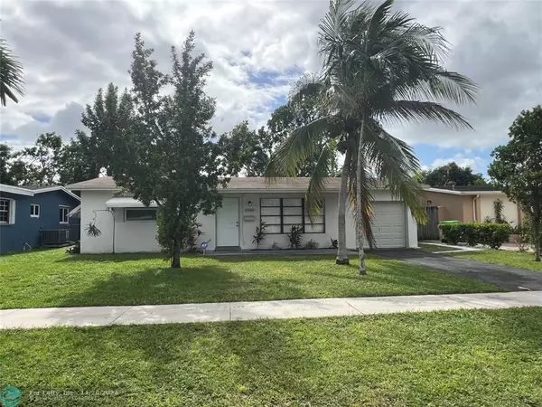 6560 NW 24th Pl, Sunrise, FL 33313