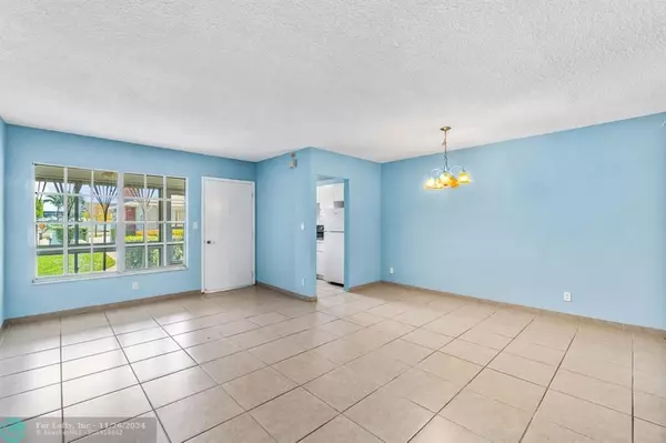 Pompano Beach, FL 33060,1965 SE 5th Ct  #105