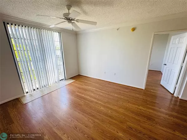 Hollywood, FL 33020,1900 Van Buren St  #310B