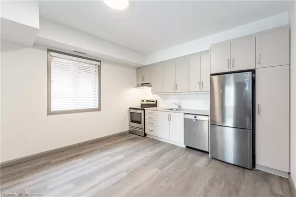 36 Grant AVE #2A, Hamilton, ON L8N 2X5