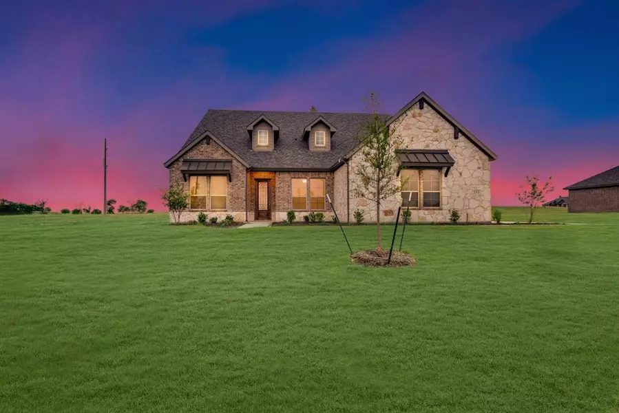 151 Big Bend Trail, Valley View, TX 76272