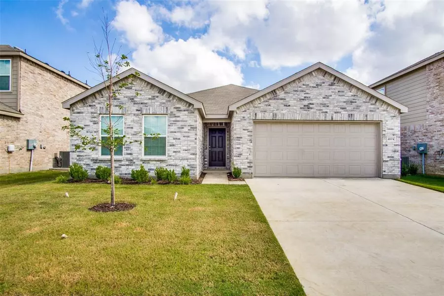 4604 Greyberry Drive, Fort Worth, TX 76036