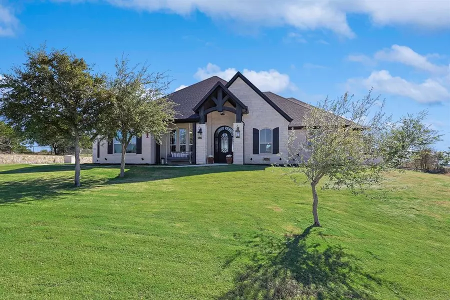 1004 Timber Hills Drive, Weatherford, TX 76087