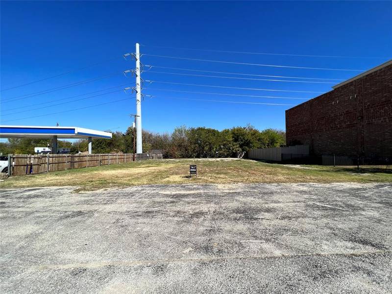 205 E Byron Nelson Boulevard, Roanoke, TX 76262