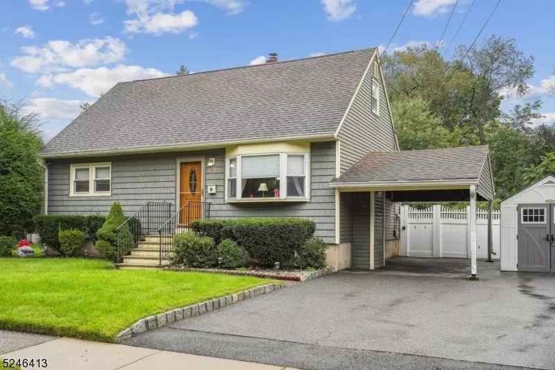 40 Barbara Dr, Pompton Lakes Boro, NJ 07442