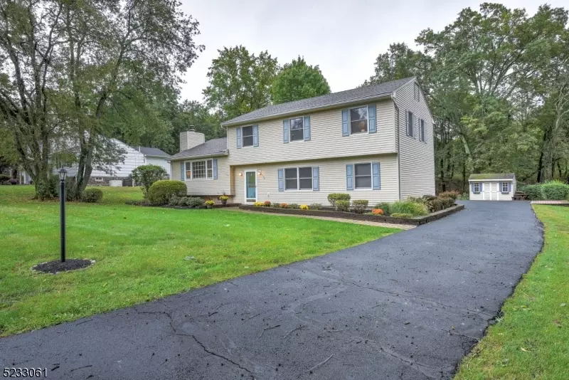 454 Stony Brook Dr, Bridgewater Twp., NJ 08807