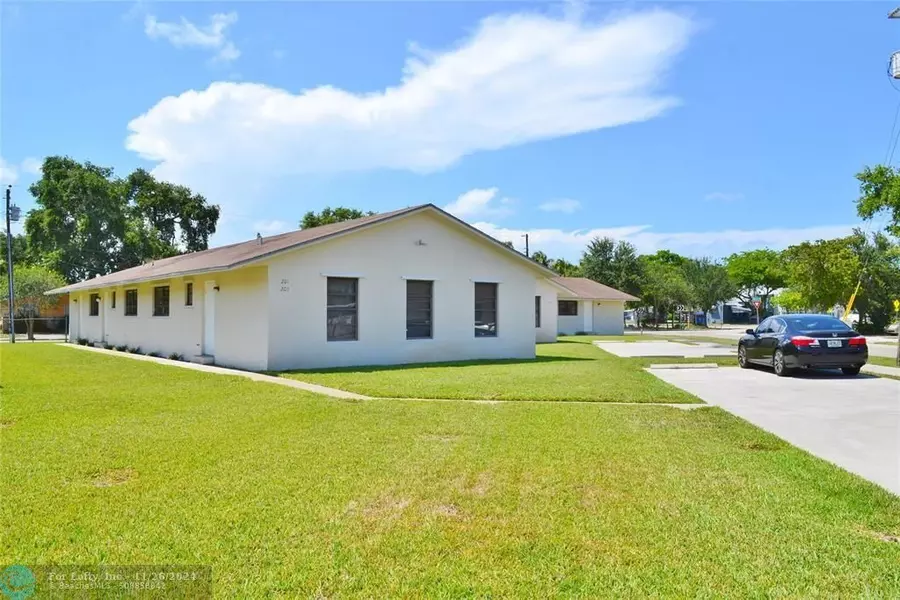 5907 N Tyler, Hollywood, FL 33021