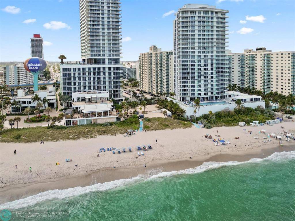 Hollywood, FL 33019,4001 S Ocean Dr  #8E