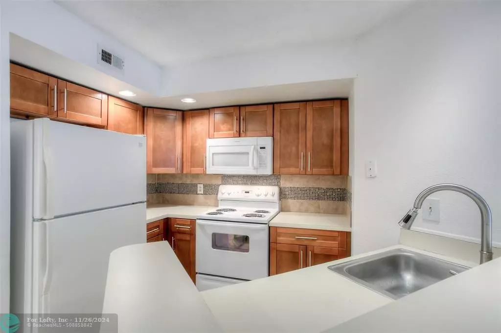 Plantation, FL 33325,663 Vista Isles Dr  #1714