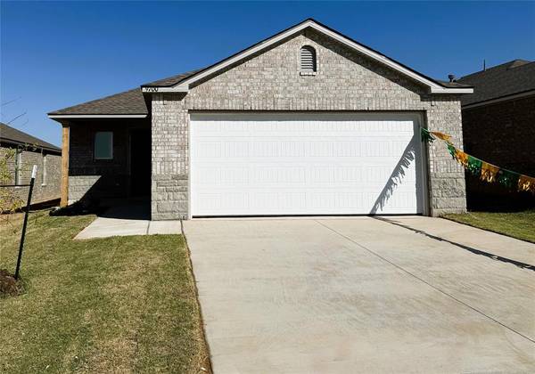 9700 Stallion Drive, Yukon, OK 73099