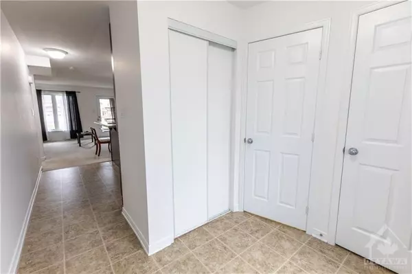 Nepean, ON K2J 5X6,218 SHANLY Private