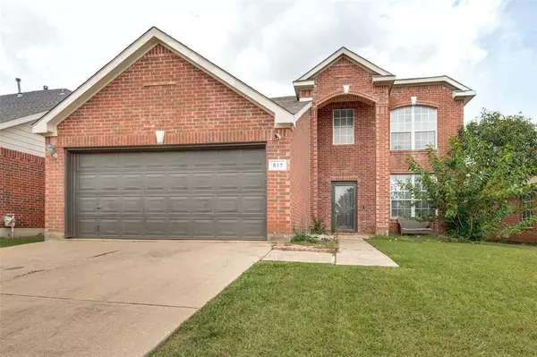 817 Pryor Drive, Arlington, TX 76001