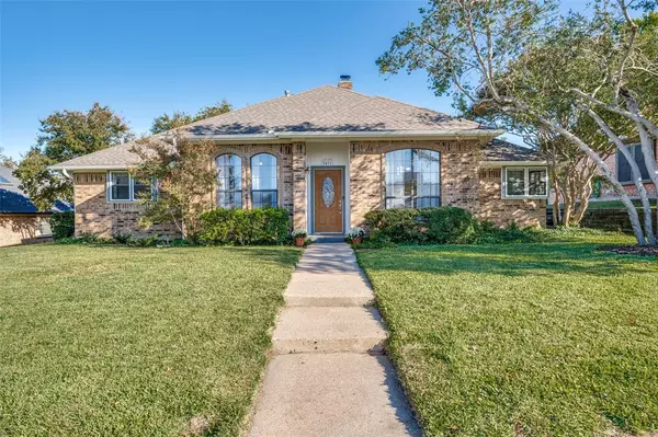 2411 Vista Glen Lane, Carrollton, TX 75007