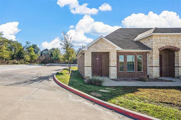 Rowlett, TX 75089,8212 Liberty Grove Road #100-200