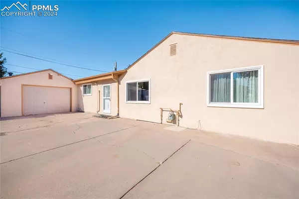 Pueblo, CO 81005,2531 Delphinium ST