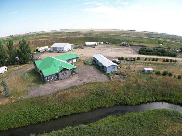 253058 Highway 817, Rural Wheatland County, AB T1P 0V7