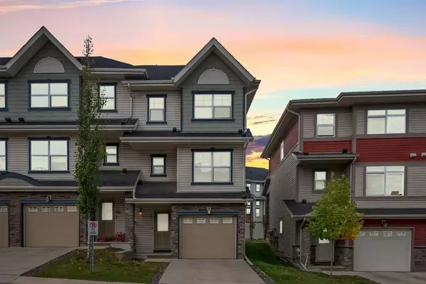 113 Panatella RD Northwest, Calgary, AB T3K 0S7