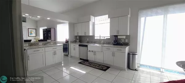 Boynton Beach, FL 33437,5327 Brookview Dr