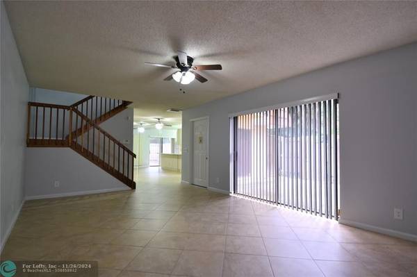 Plantation, FL 33324,9845 NW 6TH CT  #9845