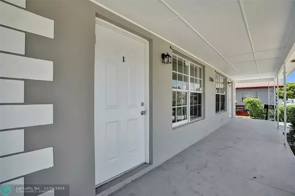 Lake Worth Beach, FL 33460,706 S F St  #1