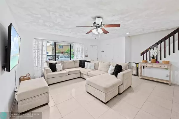 Pompano Beach, FL 33064,3370 Beau Rivage Dr  #G3